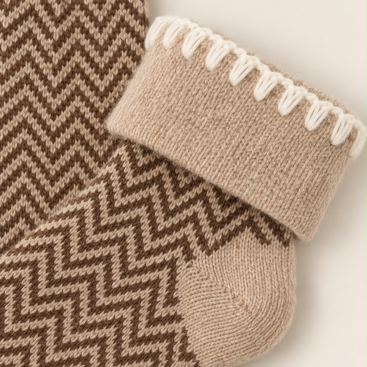 Cosy Cuff Socks - Beige Herringbone