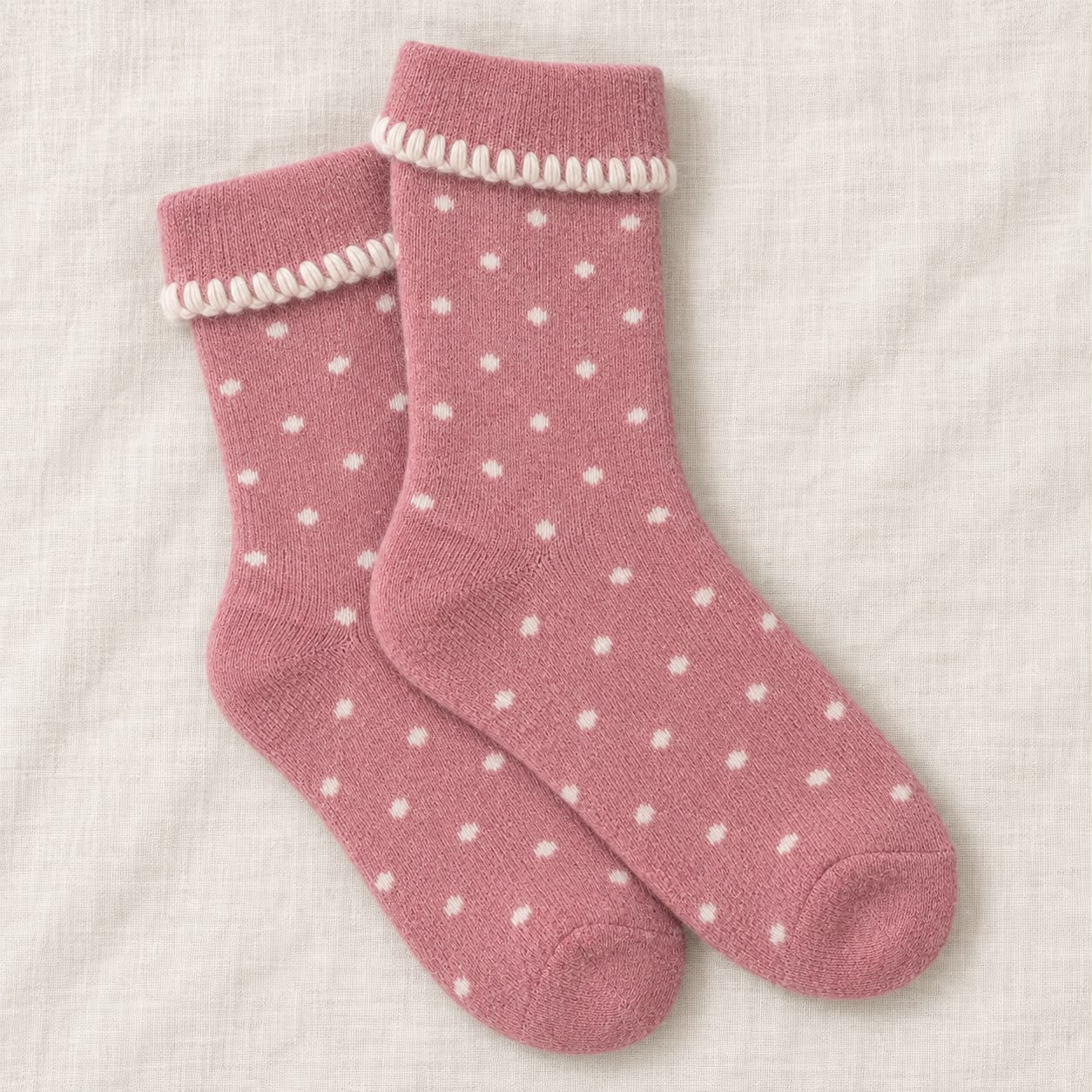 Super Cosy Fluffy Cuff Socks - Pink Dots