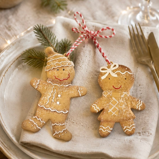 Hanging Gingerbread People, gingerbread decorations tied around festive table linen