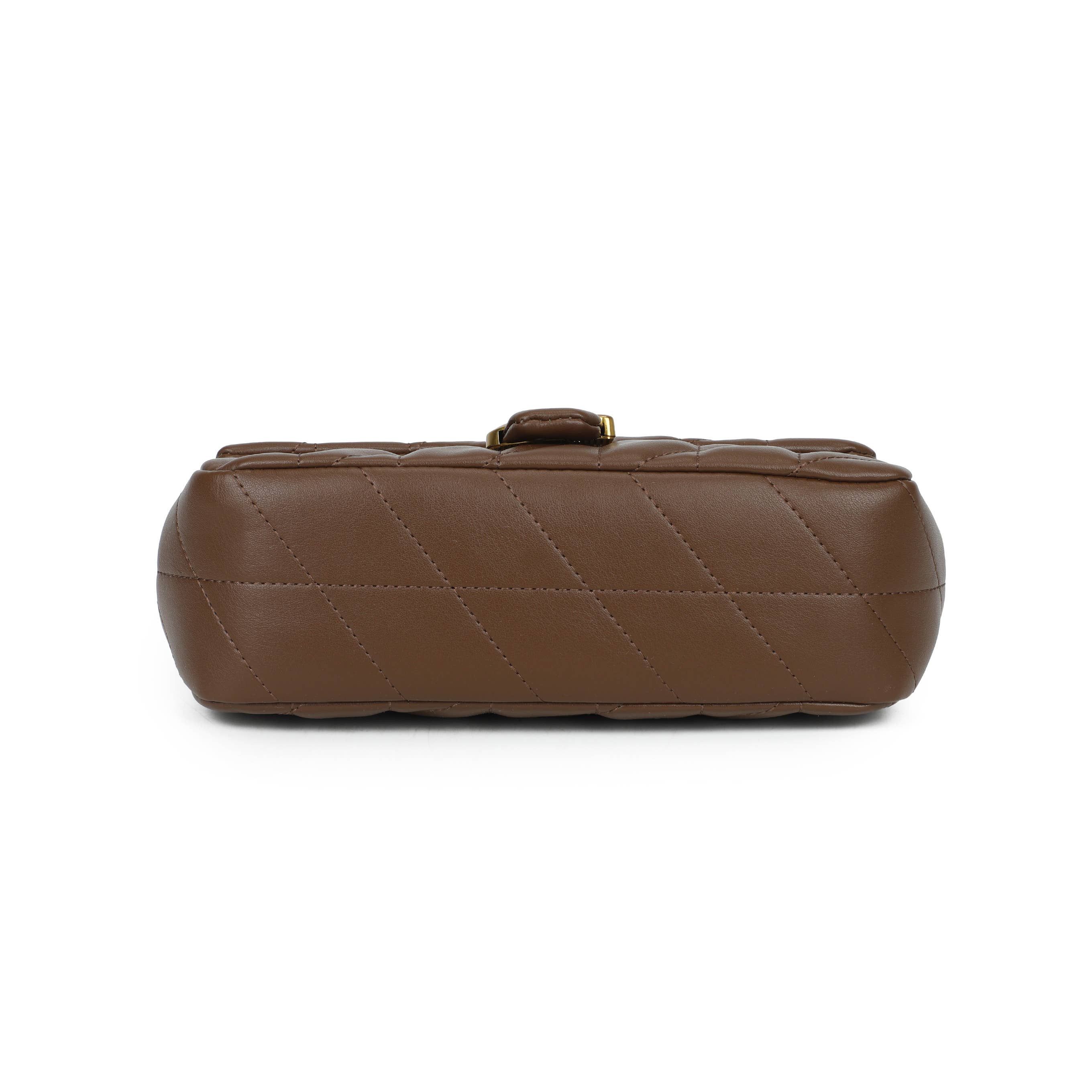 Quilted Chain Shoulder Bag with Flap Closure
