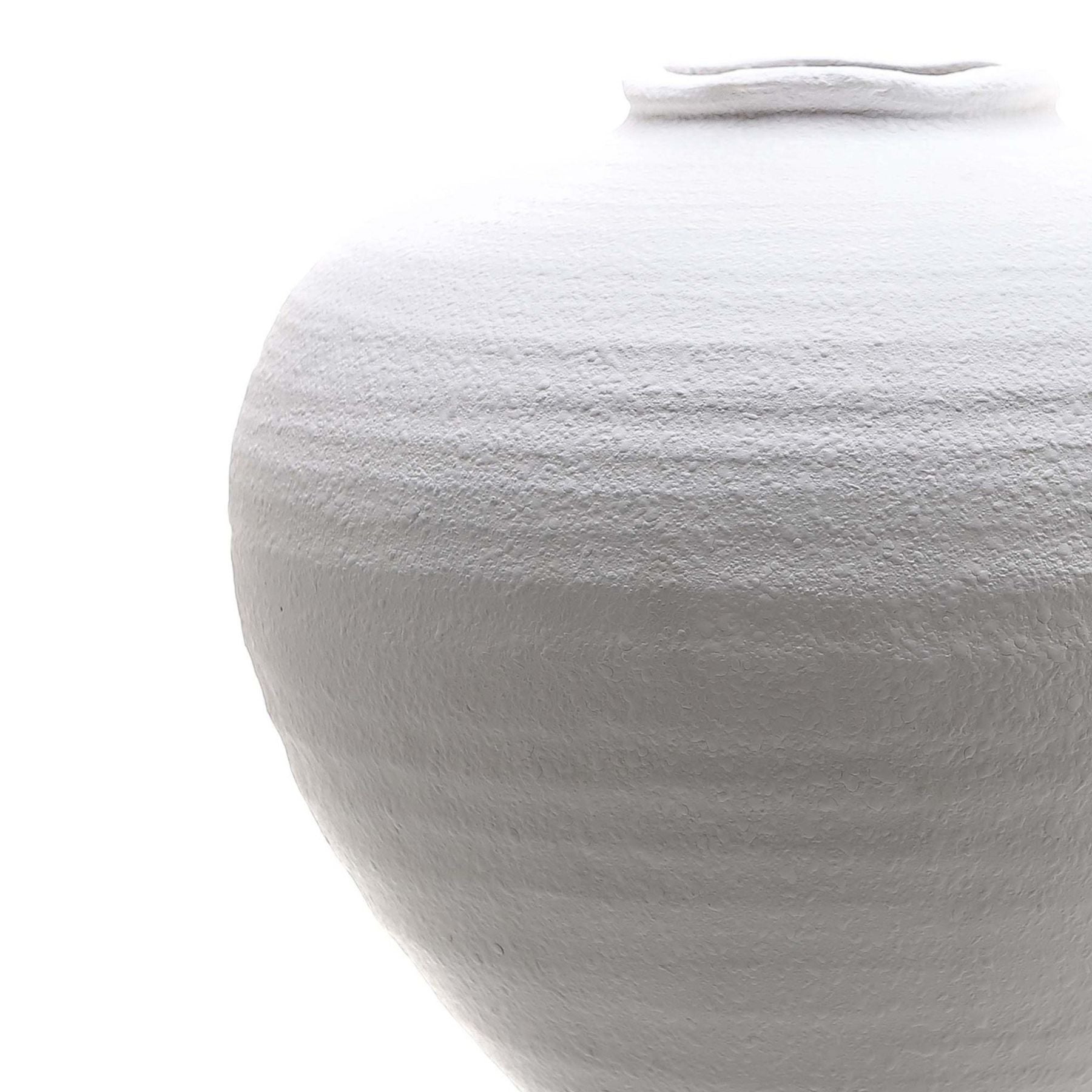 White stone vase from Hill Interiors Regola collection, elegant vase with smooth surface and modern design.