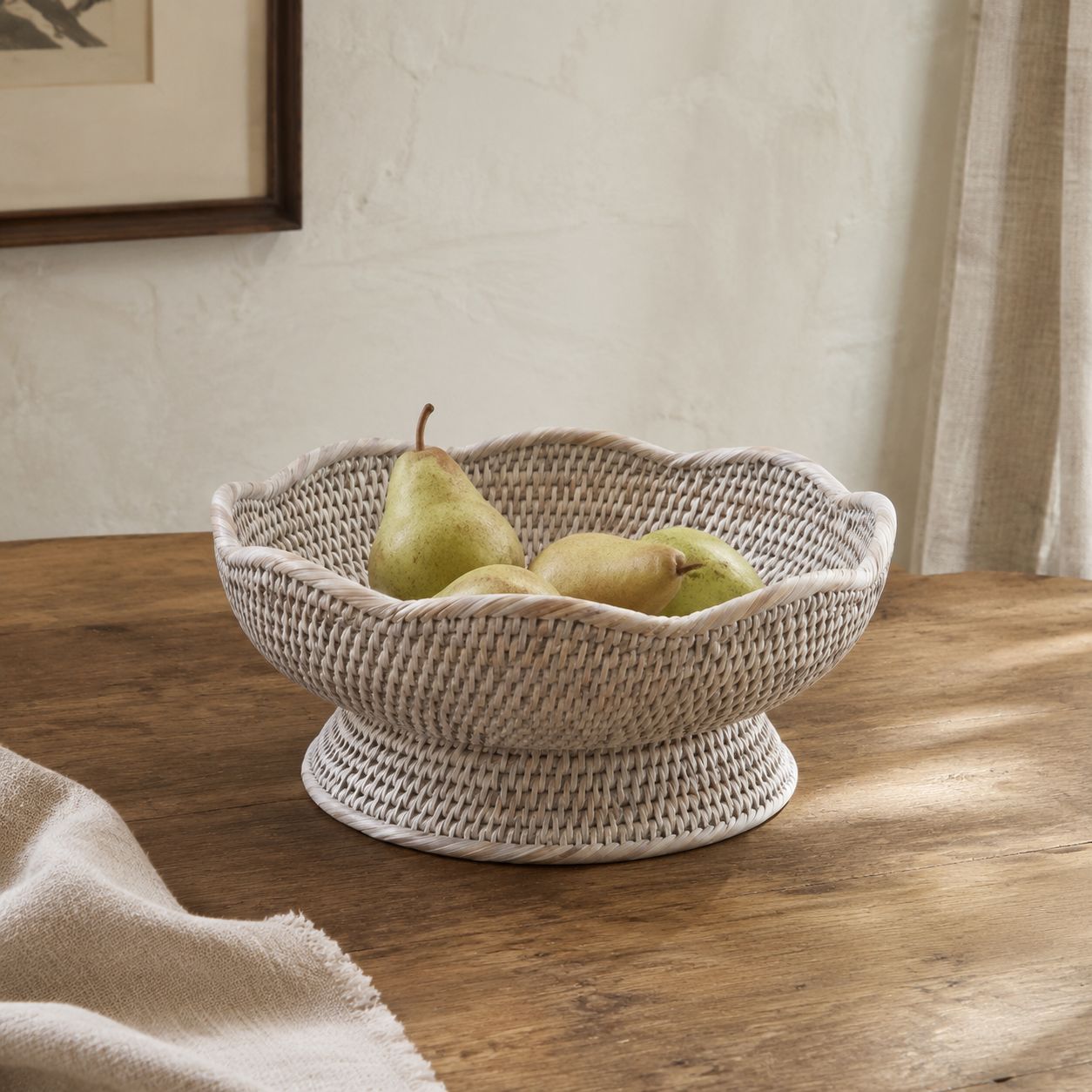 Rattan Scalloped Footed Fruit Bowl