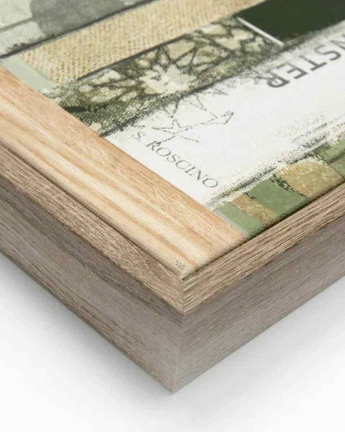 Close-up of a wooden frame with a textured design, featuring the brand 'Roscino'.
