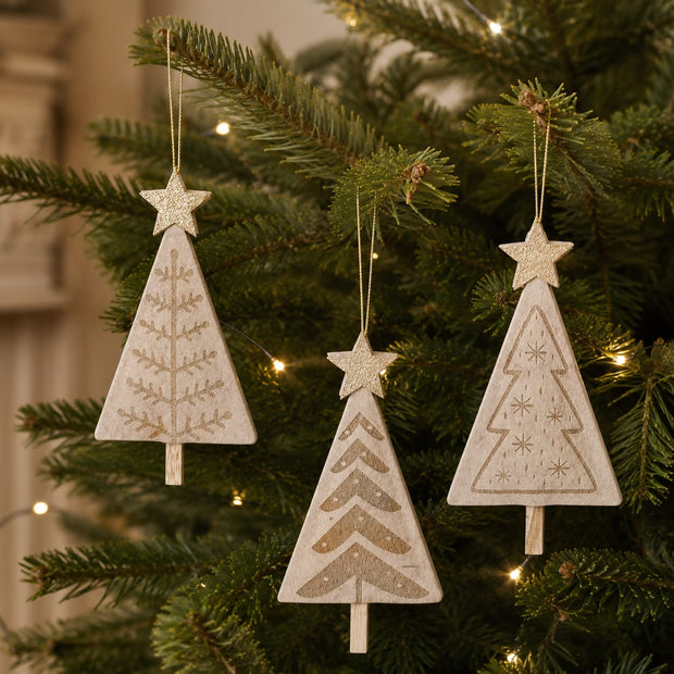 Natural Hanging Trees With Gold Star