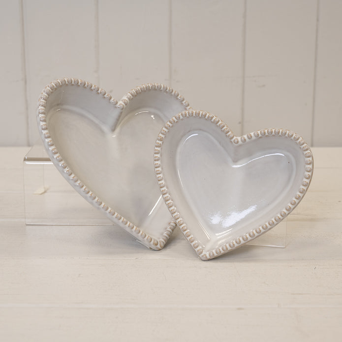 Natural Ceramic Heart Shaped Plate With Bobble Rim