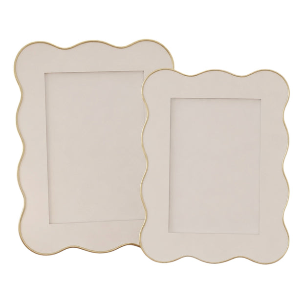Metal Gold Scalloped Edge Photo Frame