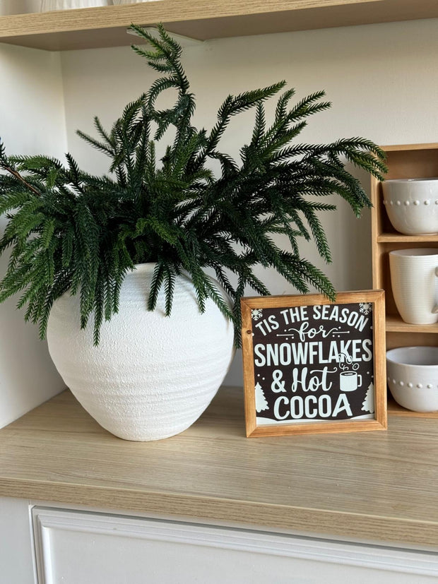 Wooden Sign - Tis The Season Snowflakes & Hot Cocoa