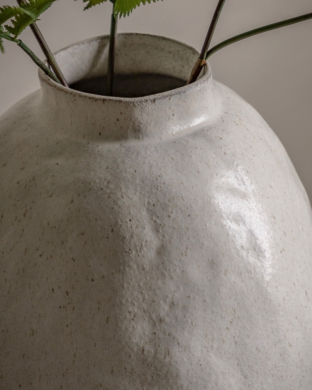 Palawan Neutral Footed Vase