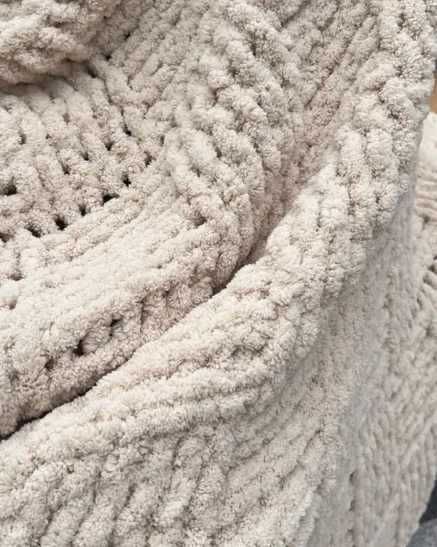 Plaid Double Medium Cream Chenille Chunky Knit Blanket Throw