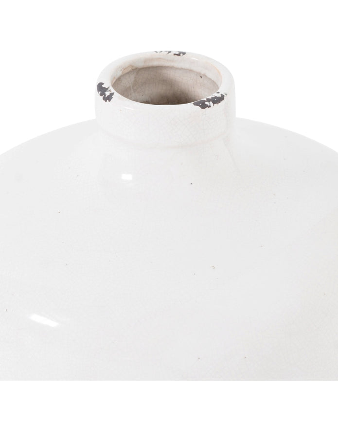 White ceramic Garda glazed Eve vase by Hill Interiors, featuring a smooth, rounded shape and glossy finish for elegant home decor.