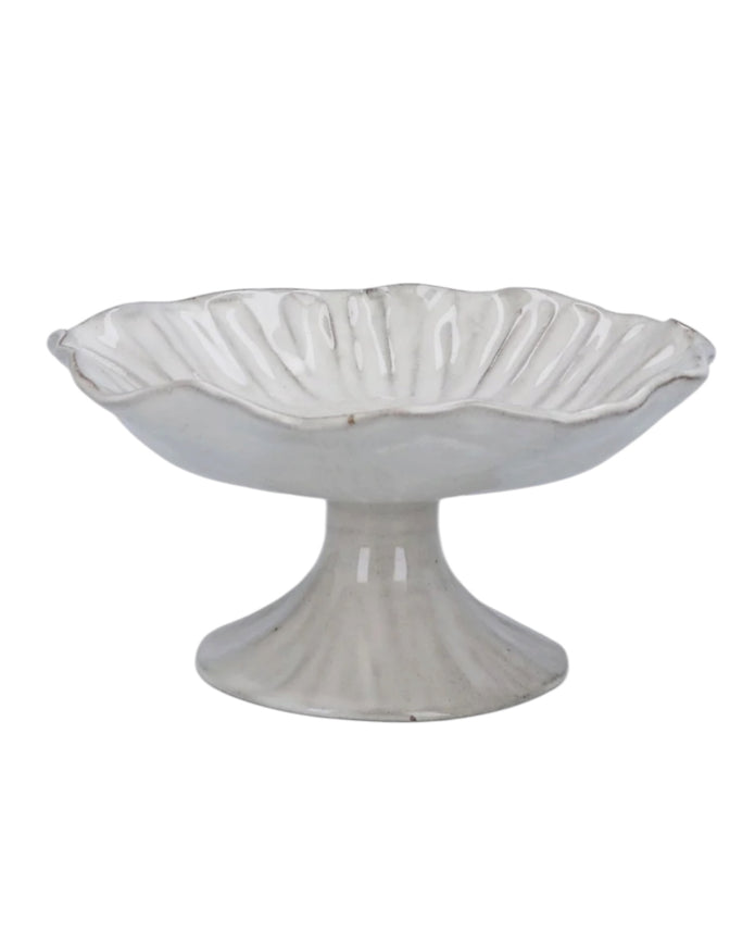 Beige stoneware pinched footed bowl by Gisela Graham, ideal for kitchen and dining use, with a textured, handcrafted appearance.