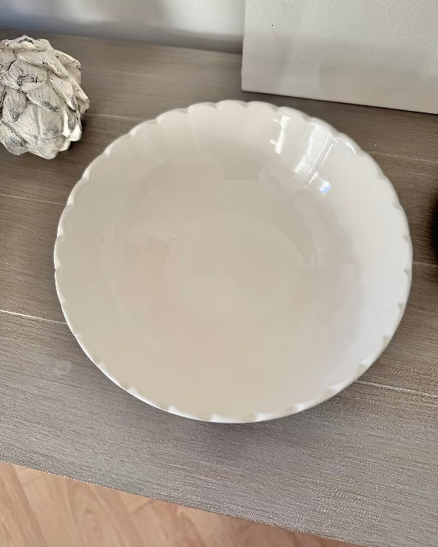 Barbuda Small Scalloped Round Wavy Bowl - Lulu Loves Home Lulu Loves Home 