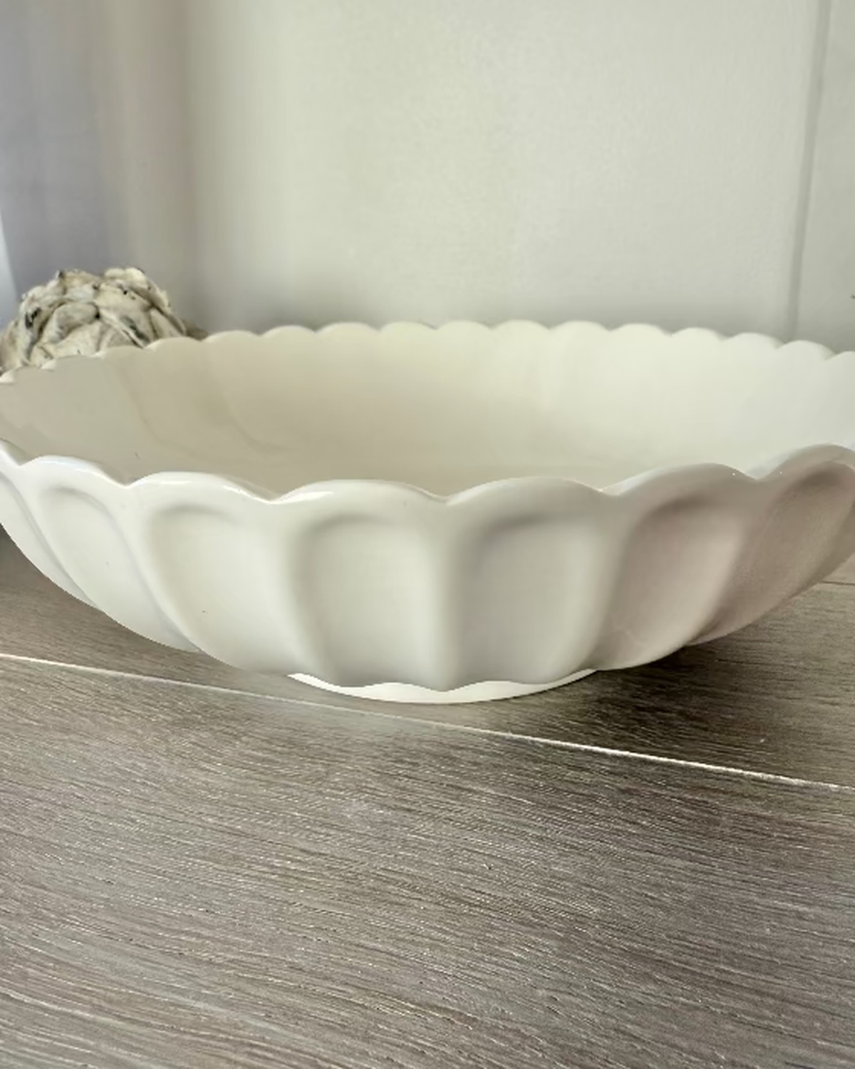 Barbuda Small Scalloped Round Wavy Bowl - Lulu Loves Home Lulu Loves Home 