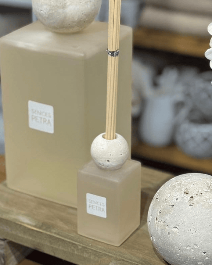 Sences Petra Small Reed Diffuser with Travertine Ball Top - White Alang Alang
