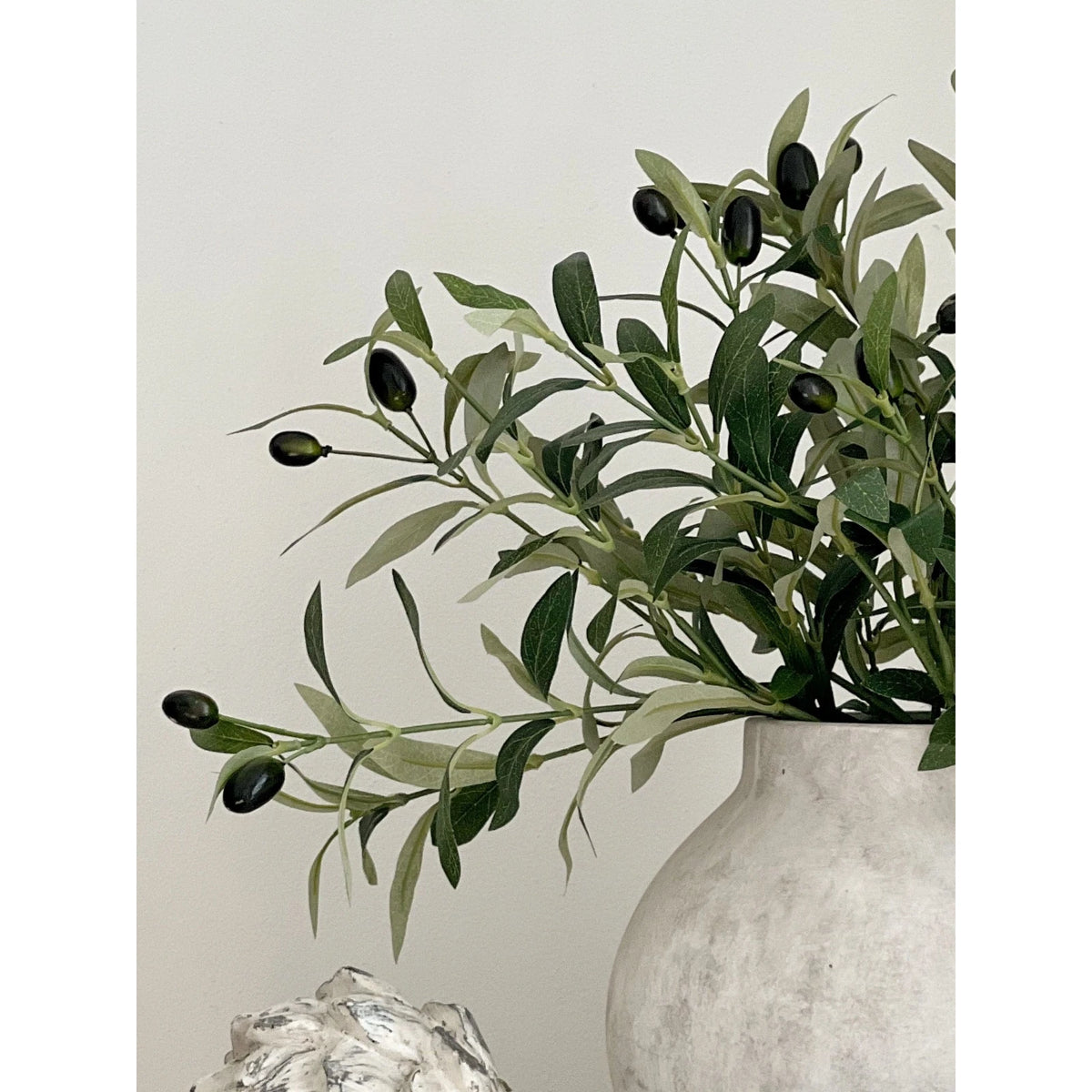 Artificial Standard Olive Stem, close-up of the green olive leaves and dark fruit