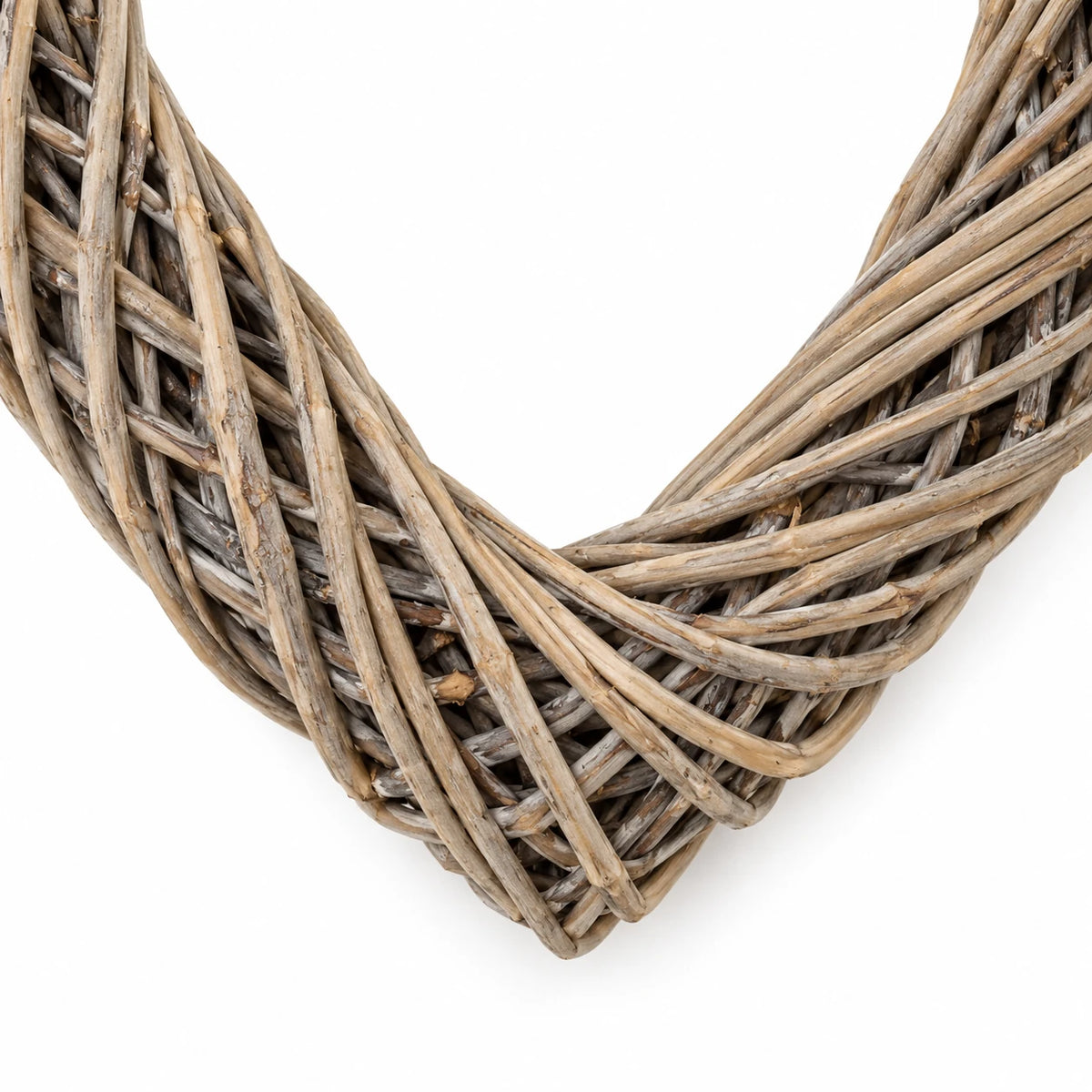 Satchville Burley Heart Thick Willow Wreath large weave detail for Christmas décor