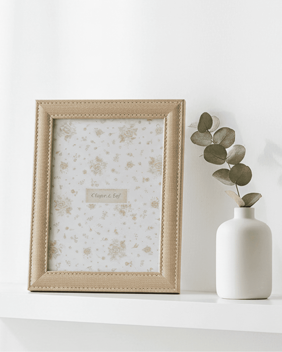 Beige wood 4x6 photo frame by Clayre & Eef, showcasing a stylish rectangular picture frame with a natural wood finish.