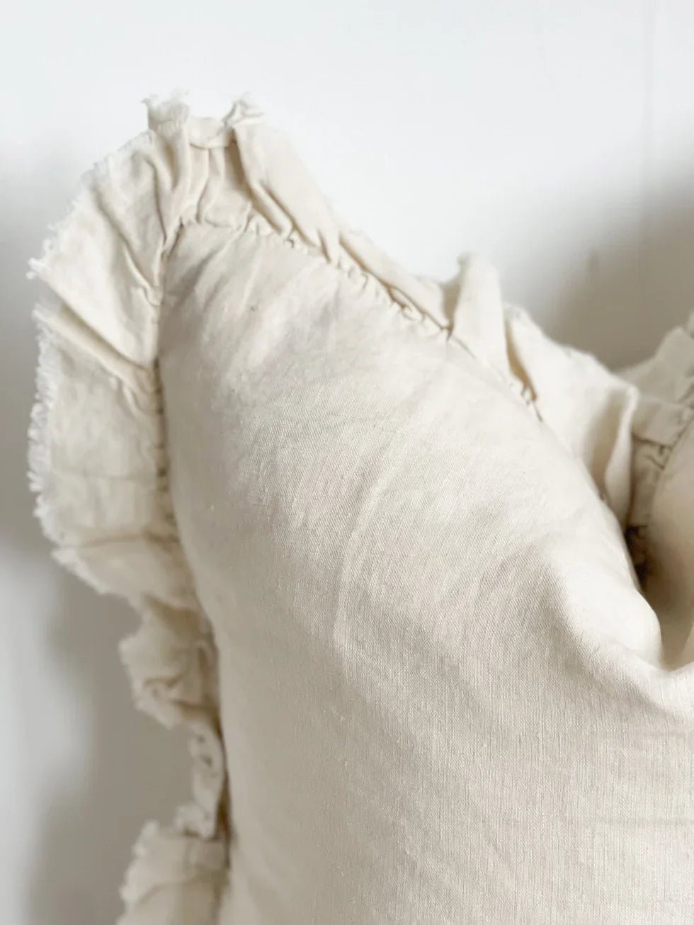 Cream Neutral Luxury Linen Ruffled Edge Cushion Cover - Soft FurnishingsSoft Furnishings - Lulu Loves Home
