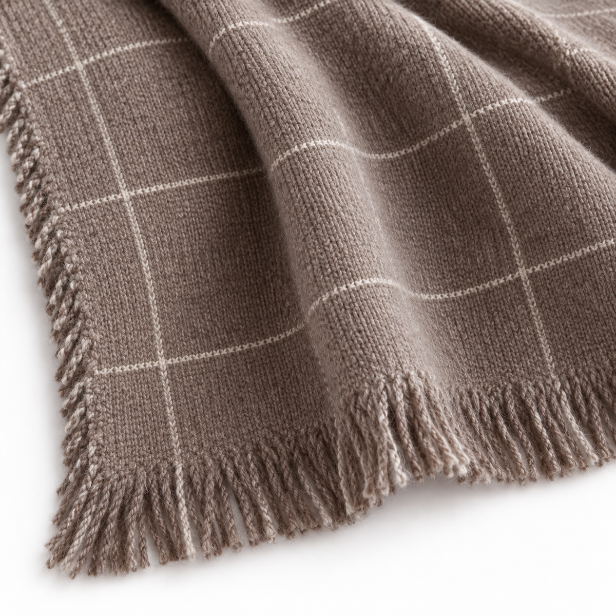 Soft Brown Checked Fine Knit Throw Blanket – fabric detail 3