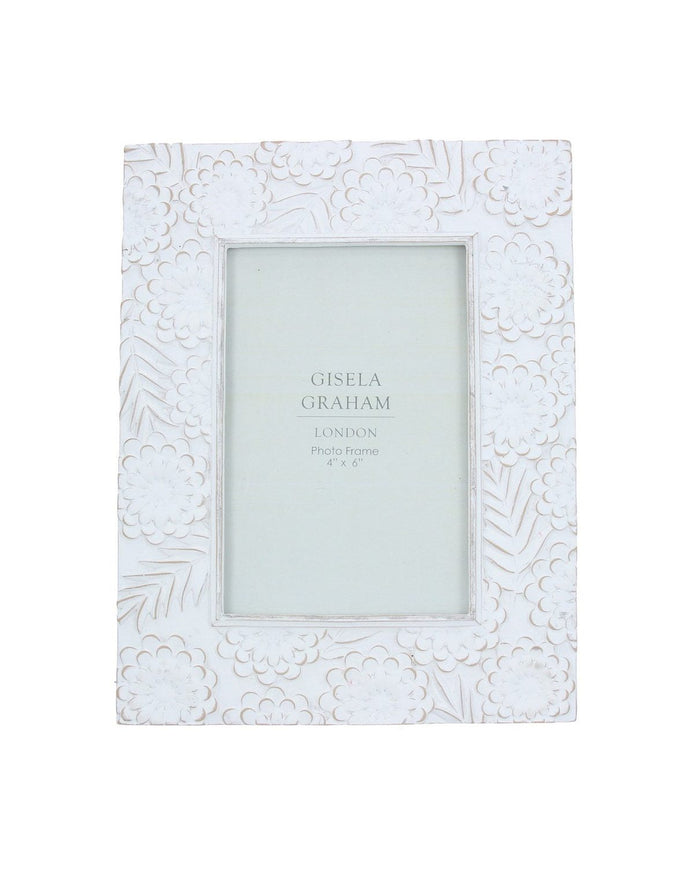 Whitewash floral resin photo frame by Gisela Graham, 4x6cm decorative picture frame with floral design.