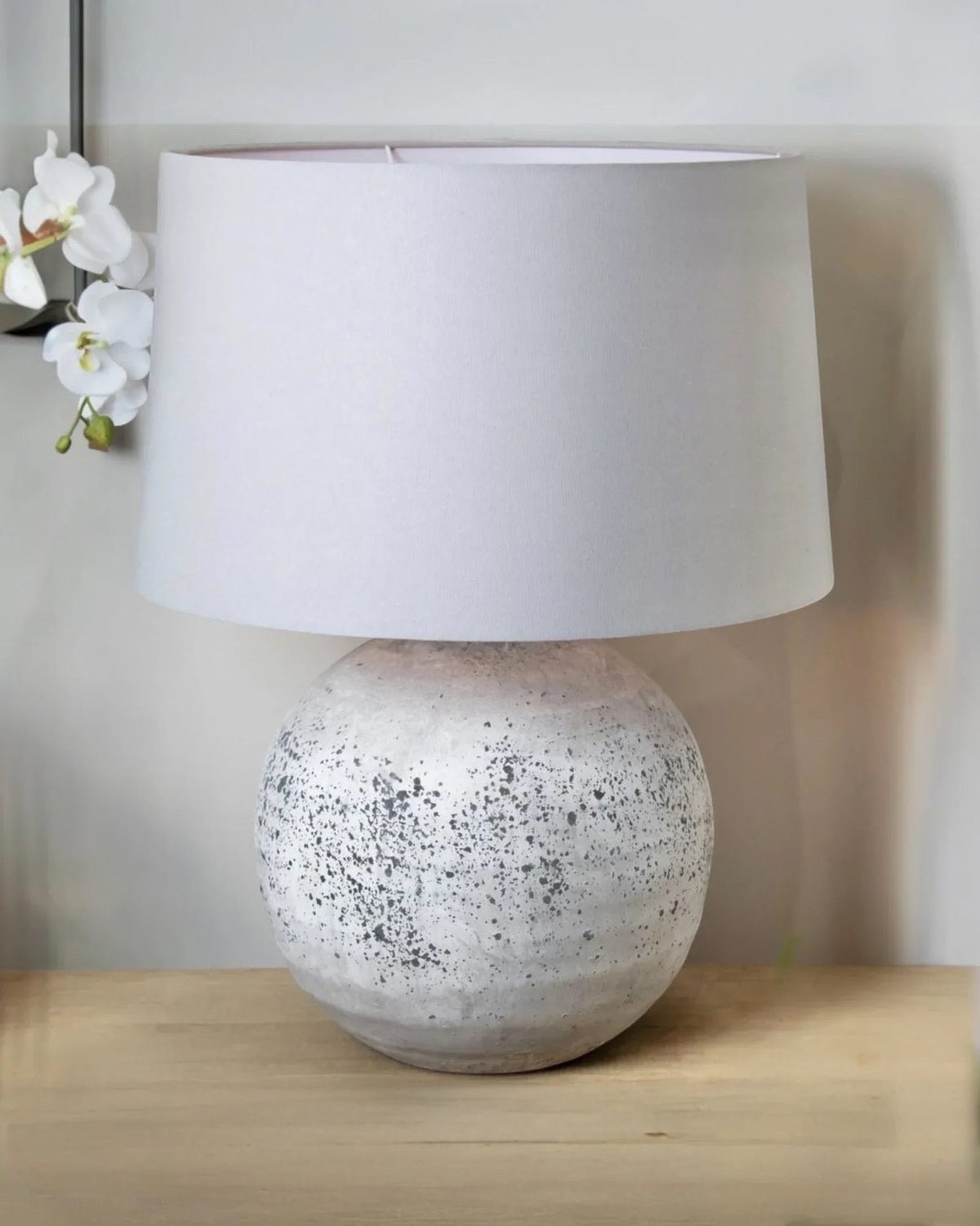 Large Tiber Stone Ceramic Lamp by Hill Interiors with speckled textured finish, 72cm tall, ideal for stylish lighting.
