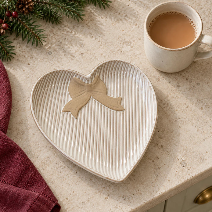 Satchville medium heart plate with bow detail for kitchen and dining display