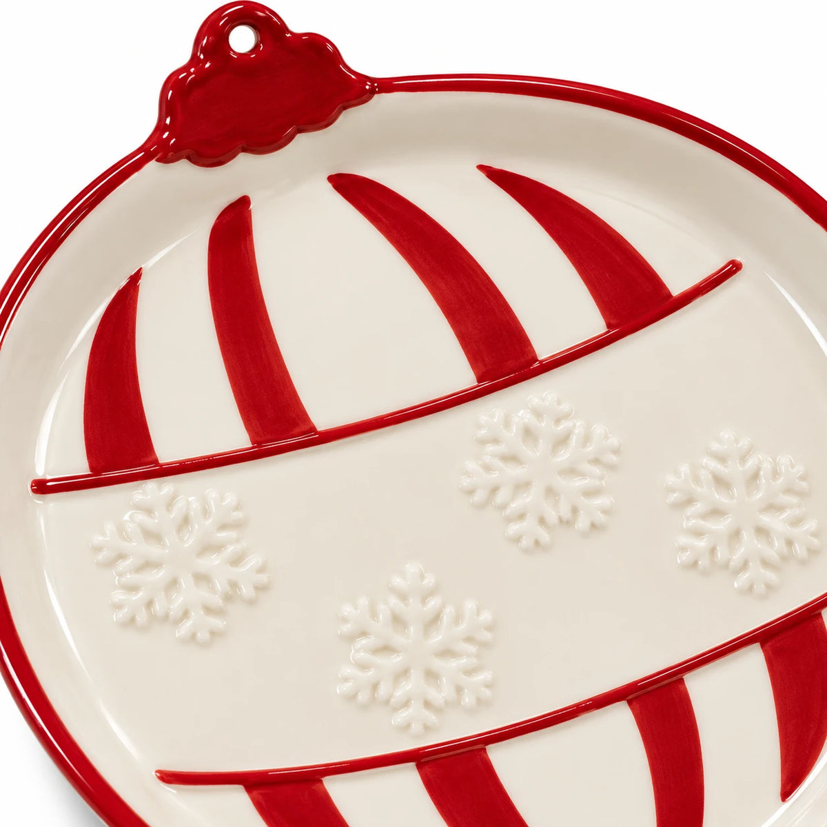 Medium traditional red Christmas bauble plate with snowflake detail, perfect for holiday decor and festive table settings.