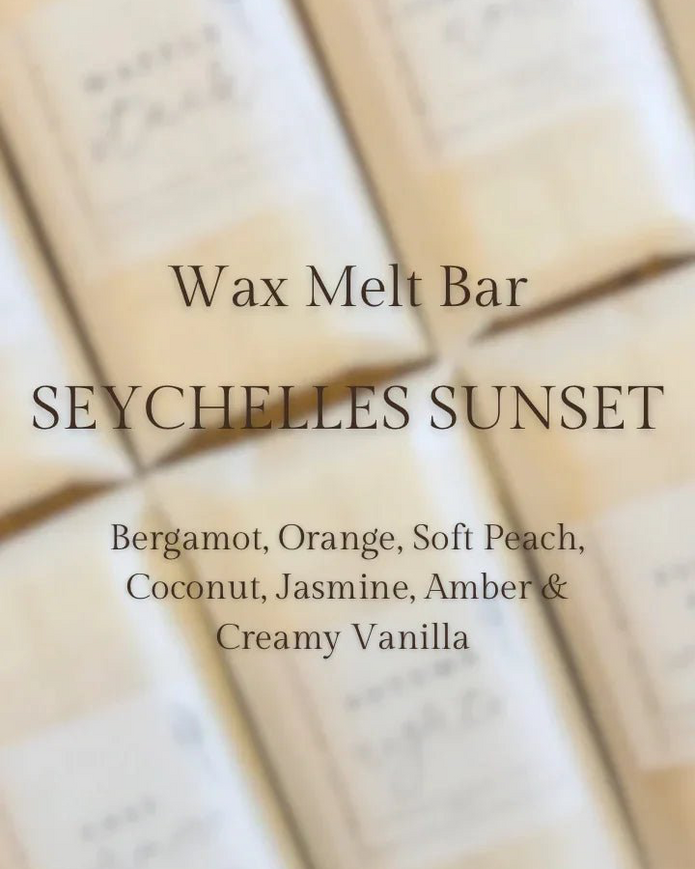 Meleri and Maple Co scented wax melt snap bar in Seychelles Sunset with tropical floral and fruity design.