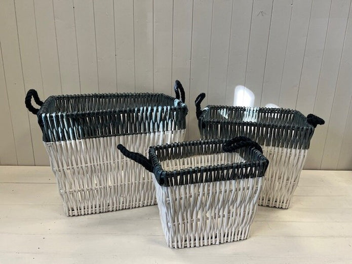 White and blue wicker baskets (set of 3)