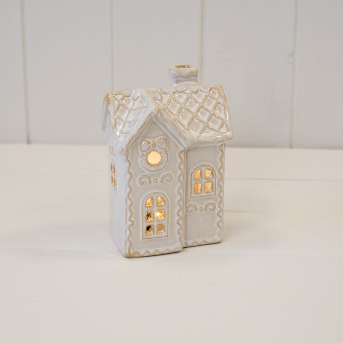 White Ceramic Light Up LED Christmas Townhouse – Medium LED Christmas Decorated Townhouse, W 9 x D 7 x H 13 cm, porcelain