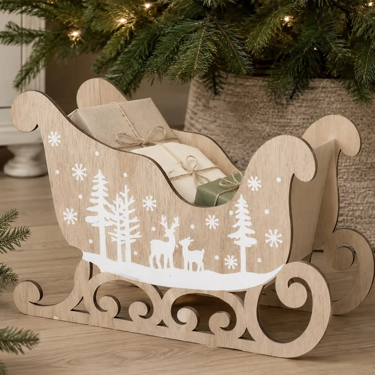 Beige Wooden Decorated Sleigh, close-up product detail