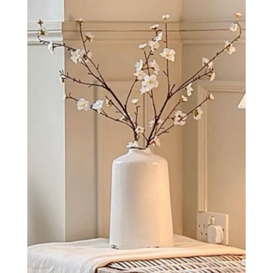 White glazed Liv vase by Hill Interiors featuring a sleek, modern design suitable for home decor.