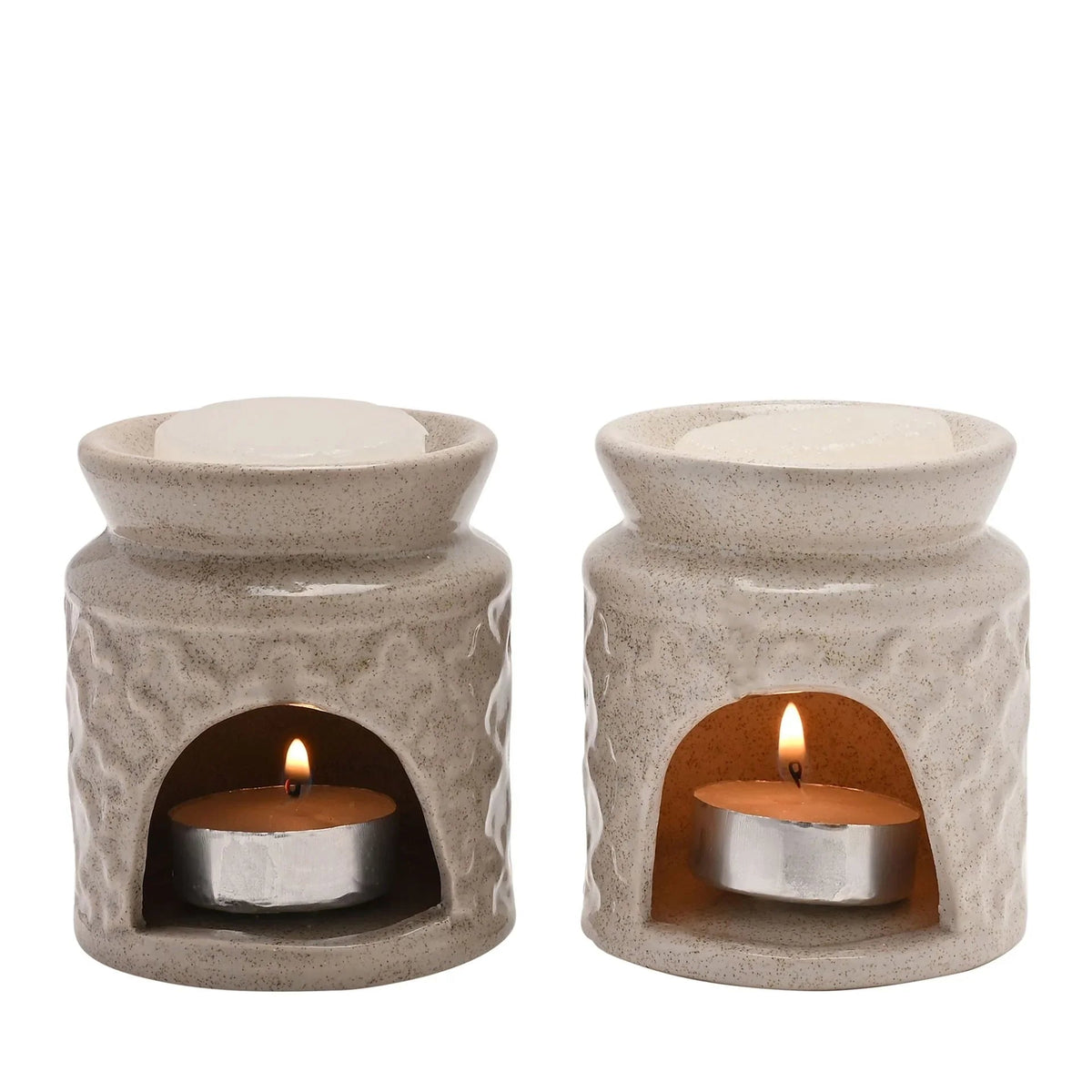 White mini ceramic wax melt burner by Widdop & Co, designed for melting scented wax melts in a compact, decorative style.