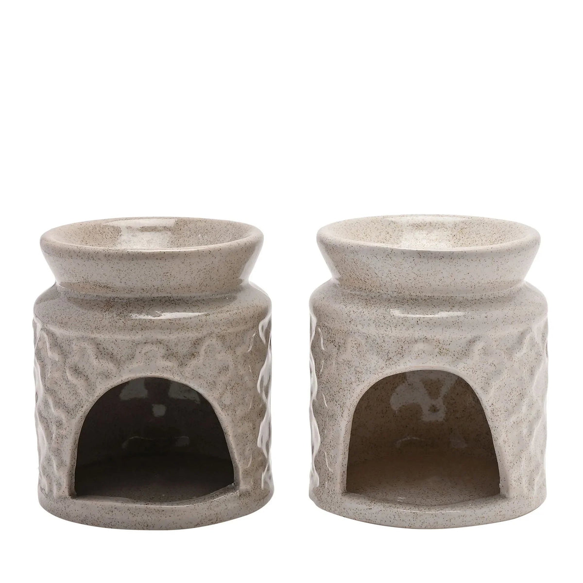 White mini ceramic wax melt burner by Widdop & Co, designed for melting scented wax melts in a compact, stylish burner.
