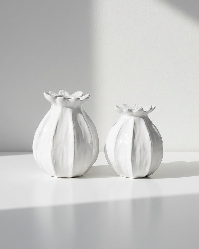 White Poppy Seed Head Vase by Gainsborough Giftware, small ceramic vase with detailed poppy seed head design.